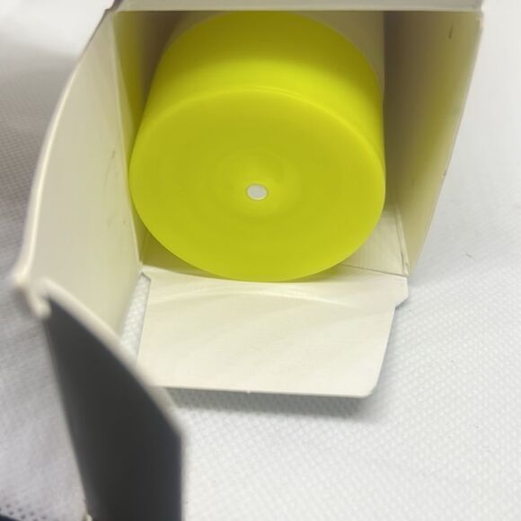 Avon ISA Knox Anew Clinical Revitalize & Reveal Lotion For Body - Picture 7 of 7